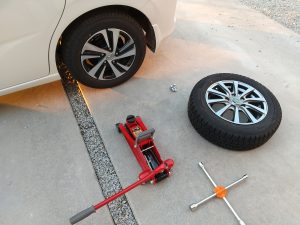 ホンダ フリード タイヤ交換 スタッドレス